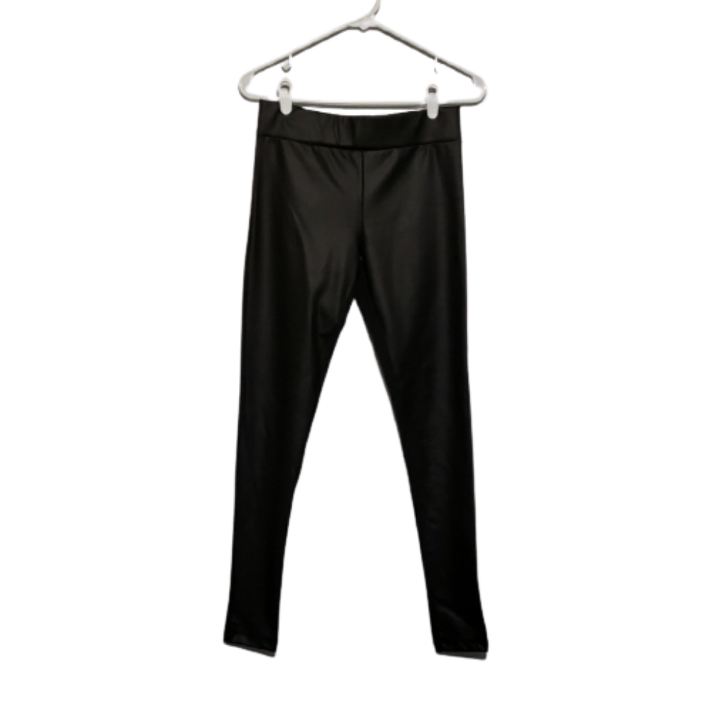 NWT! Willow&Clay Faux Leather Front Black Leggings